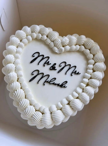 Mr & Mrs/ Mr & Mr/ Mrs & Mrs Custom Surname Vintage Heart Cake Topper Charm