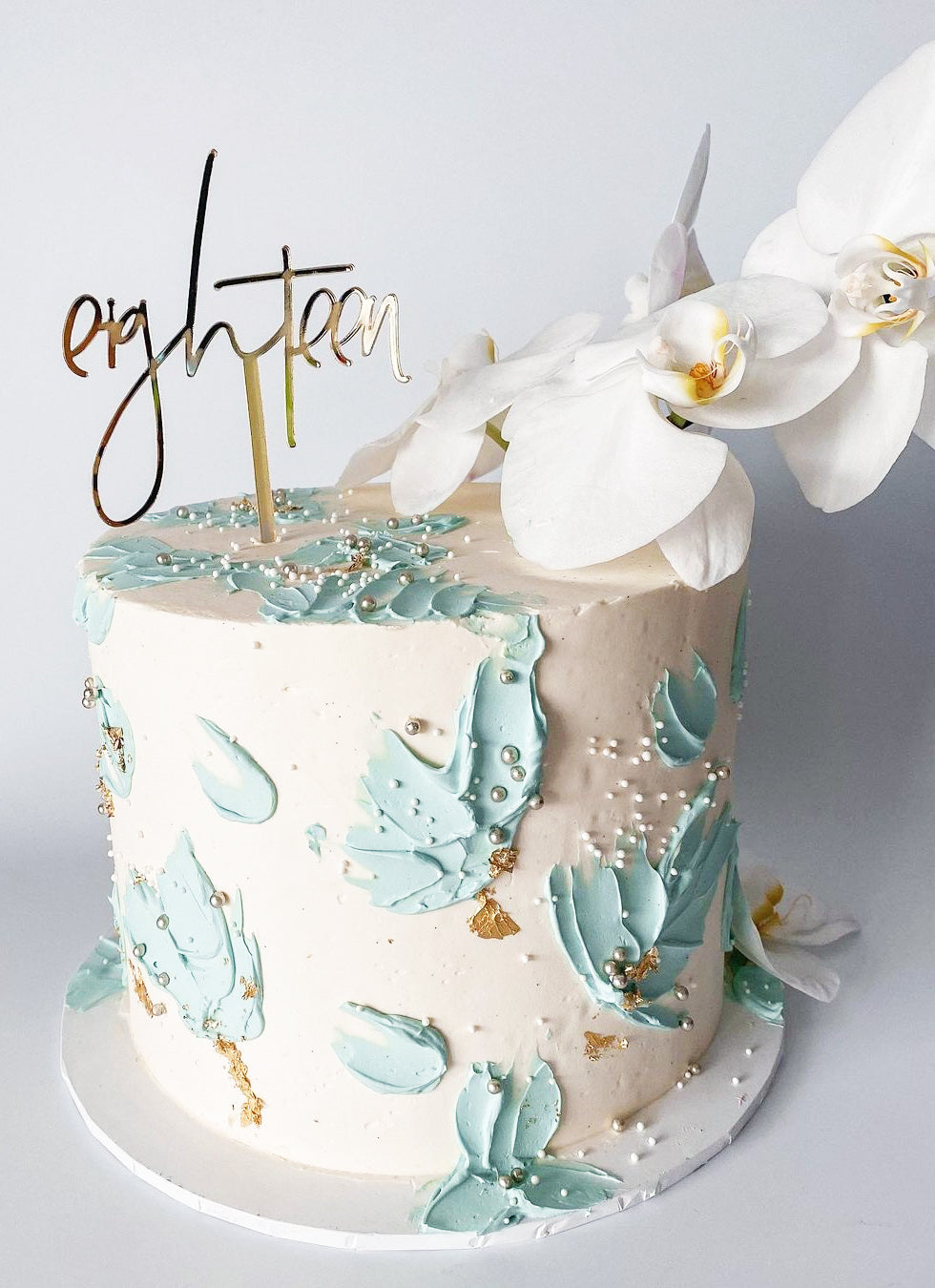 Bakerdays | Personalised 18th Birthday Cakes | Number Cakes | bakerdays